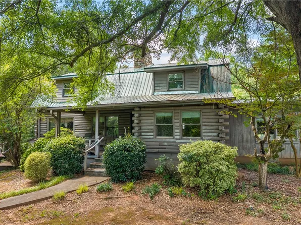 140 Burkett Rd, Seneca, SC 29672