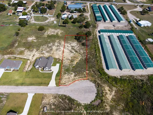 1025 Don Eve Ct, Azle, TX 76020