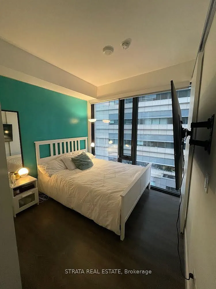 3 bed, $1,600 — Photo 1