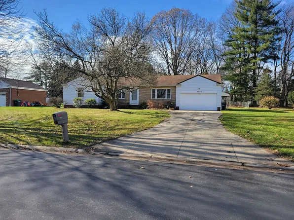 7030 Hemoga St, Independence, OH 44131