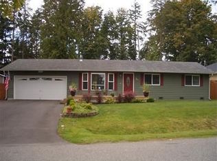 1466 Ridge Dr, Camano Island, WA 98282