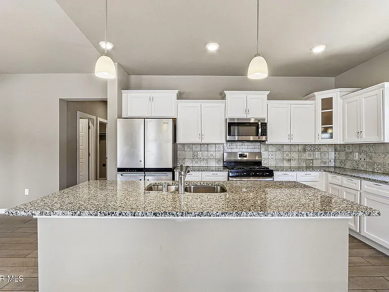 14724 Tierra Fortaleza Ave — Photo 9
