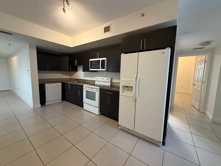 6357 SW 8th St #714 — Photo 15
