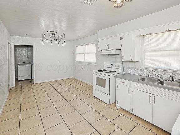 5th image of 1900 N Wells St