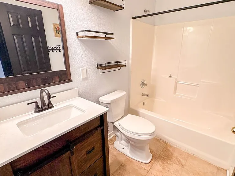 6 Bay Ct — Photo 11