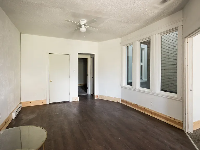 3323 Gratiot Ave #2B — Photo 6