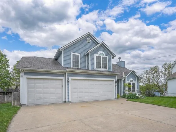 15553 S Alden St, Olathe, KS 66062