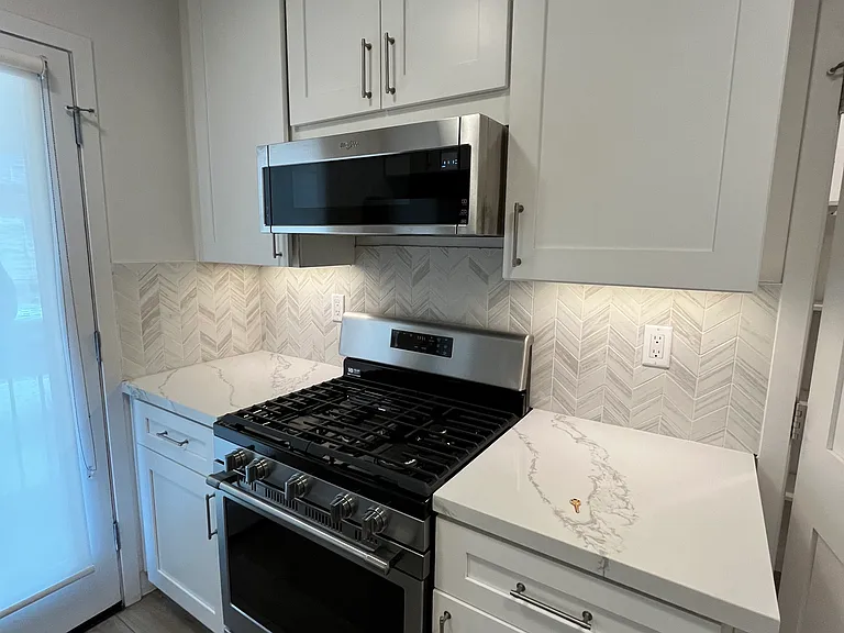 419 S Rexford Dr #2 — Photo 22