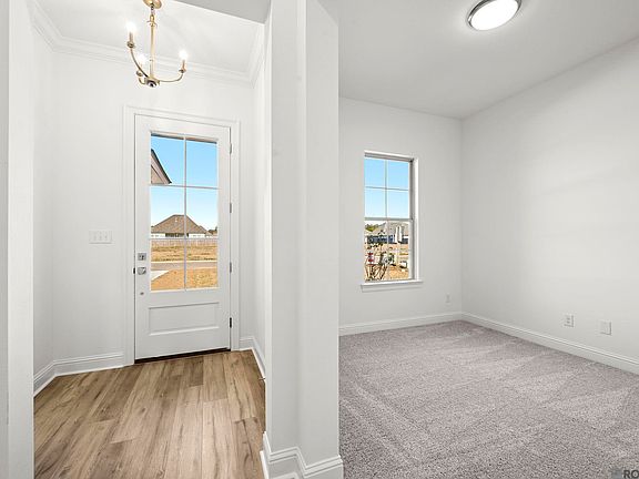3rd image of 10474 Highpoint Dr