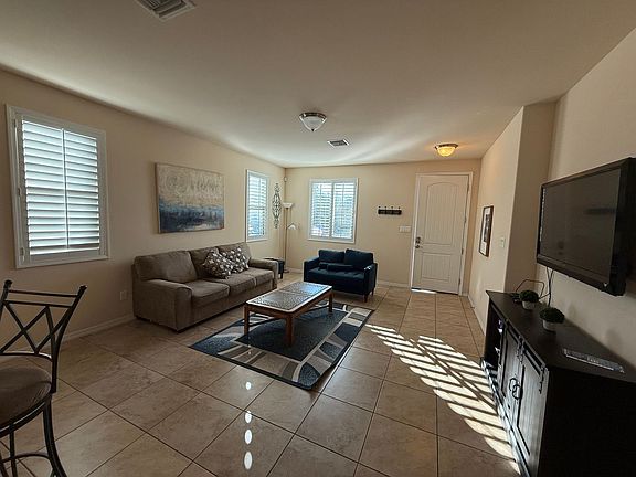 5th image of 6562 E 35th St