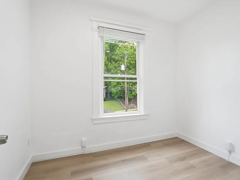 568 Hale Ave — Photo 66