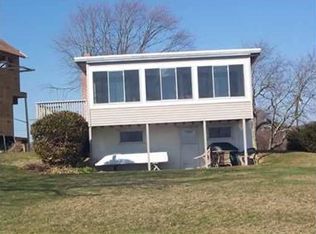 12 Flintstone Rd, Narragansett, RI 02882