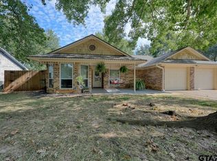 1103 Cyndi St, Whitehouse, TX 75791