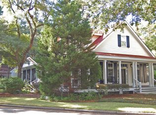 1 Newpoint Rd, Beaufort, SC 29907