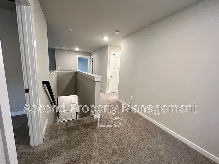 8592 Kensley Ln — Photo 20