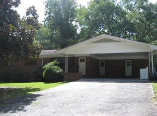 1105 Cavender Dr, Dalton, GA 30720