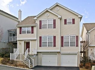 46 Brock Ln, Hackettstown, NJ 07840