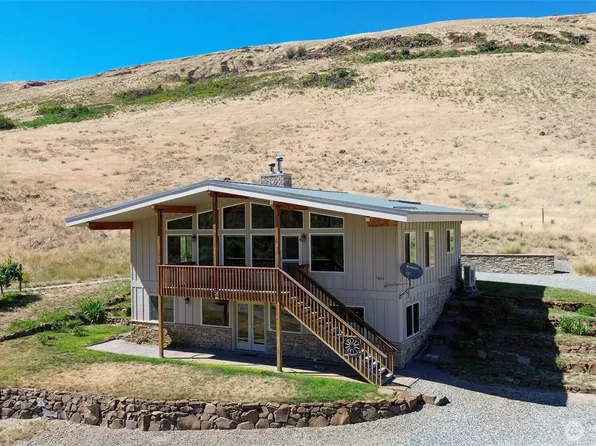 7400 Colockum Road, Malaga, WA 98828