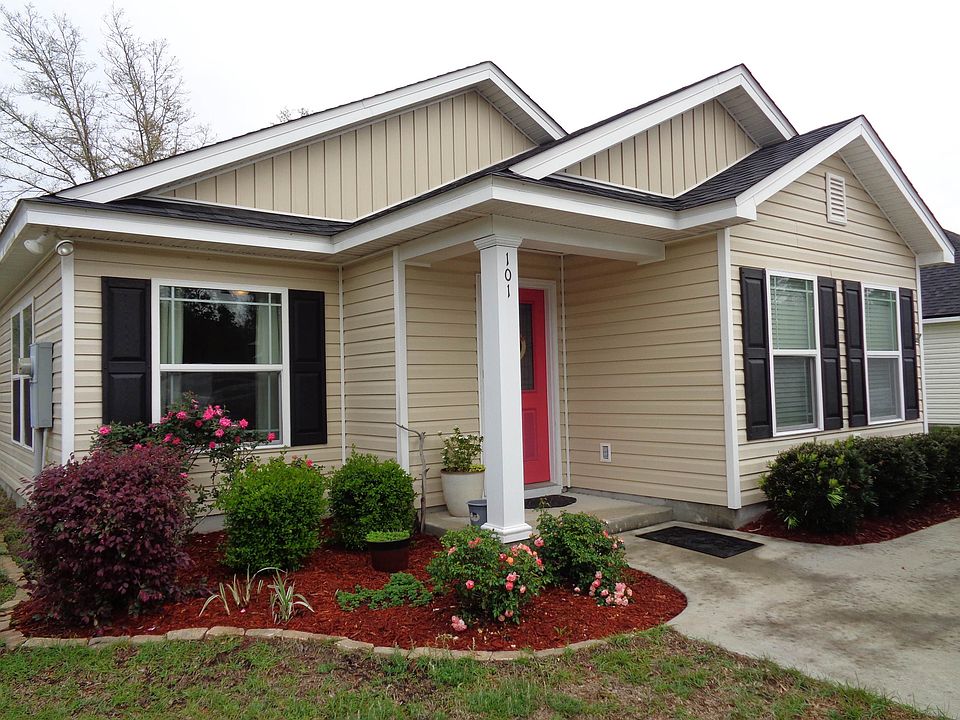 1st image of 101 John Mills Cir