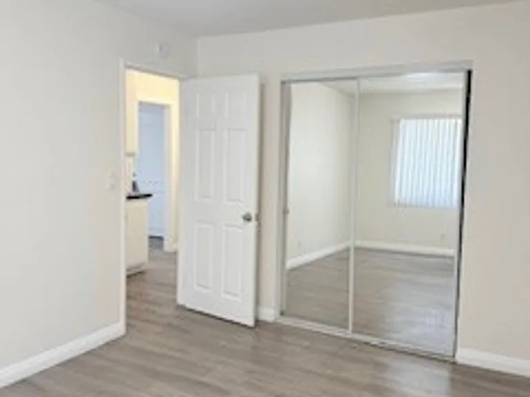 11431 Cedar Avenue — Photo 1