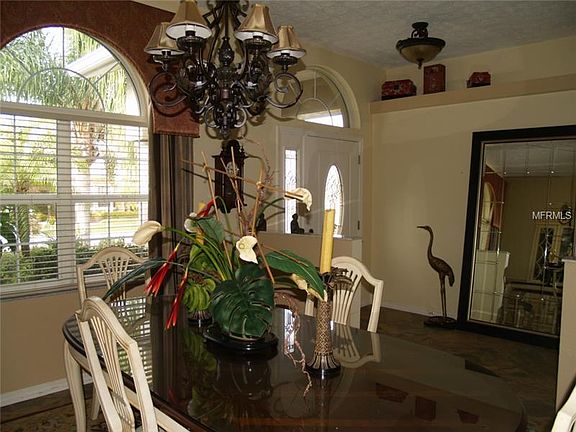 3rd image of 3248 Glenwood Cir