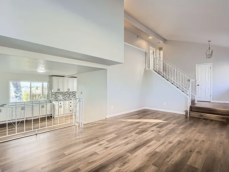 7055 S Costilla St — Photo 5