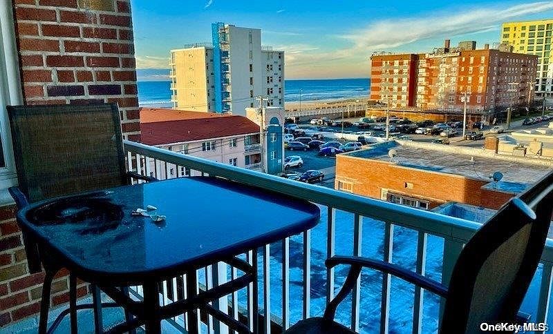 1st image of 55 Monroe Boulevard #4R