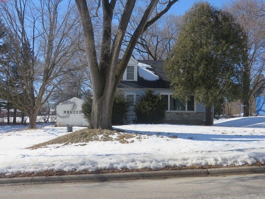 1st image of 2321 S Central Ave