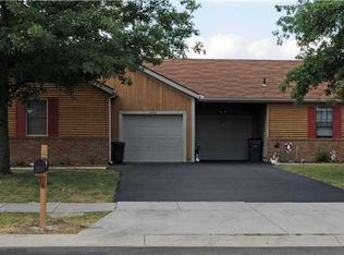 2304 Deerfield Dr, Grove City, OH 43123