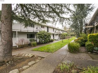 6815 SW Capitol Hill Rd APT 11, Portland, OR 97219