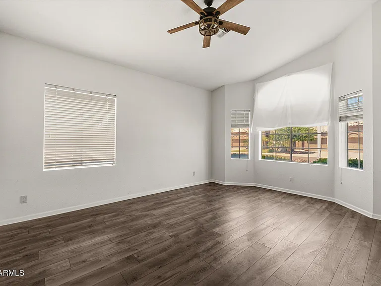 5761 W Park Ave — Photo 17