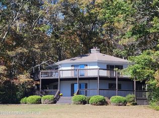 1670 Erie Ct, Effort, PA 18330