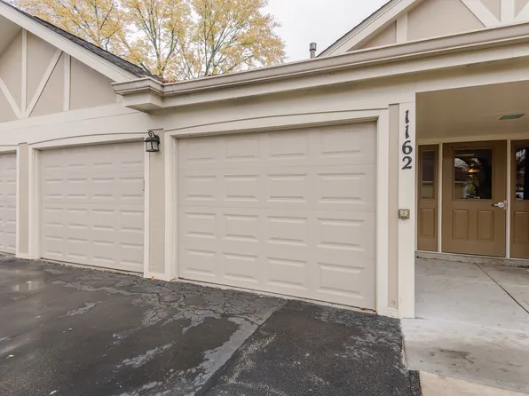 1162 Northbury Ln APT B1, Wheeling, IL 60090
