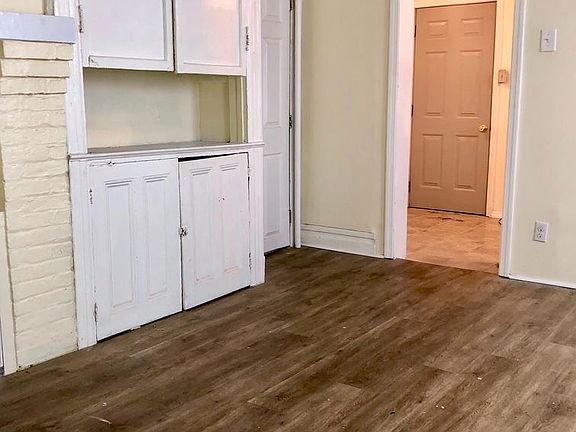 4th image of 65 Brookdale Ave
