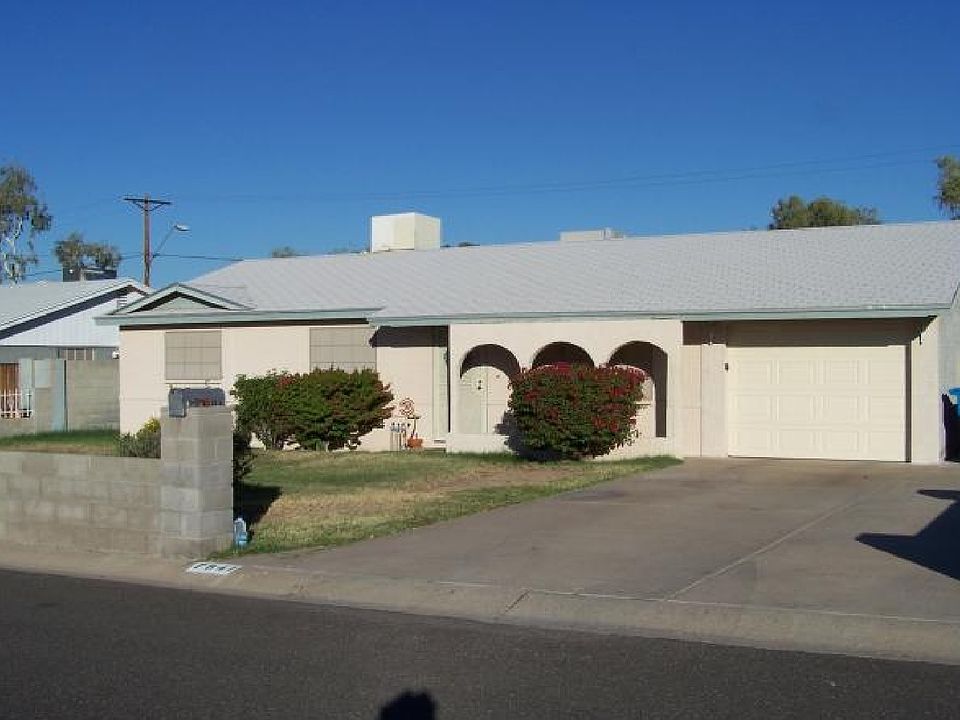 1st image of 7841 S 1st Dr