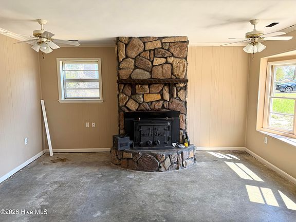 3rd image of 210 Cathay Road