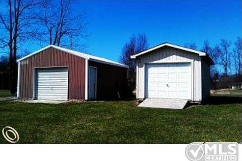 dk brown pole barn.jpg