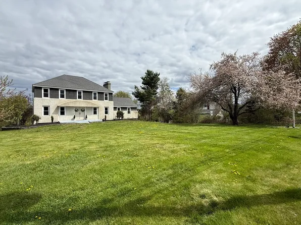 15 Birch Hill Rd, West Brookfield, MA 01585
