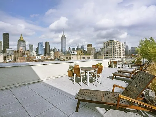 Sold by Real Direct | media 9