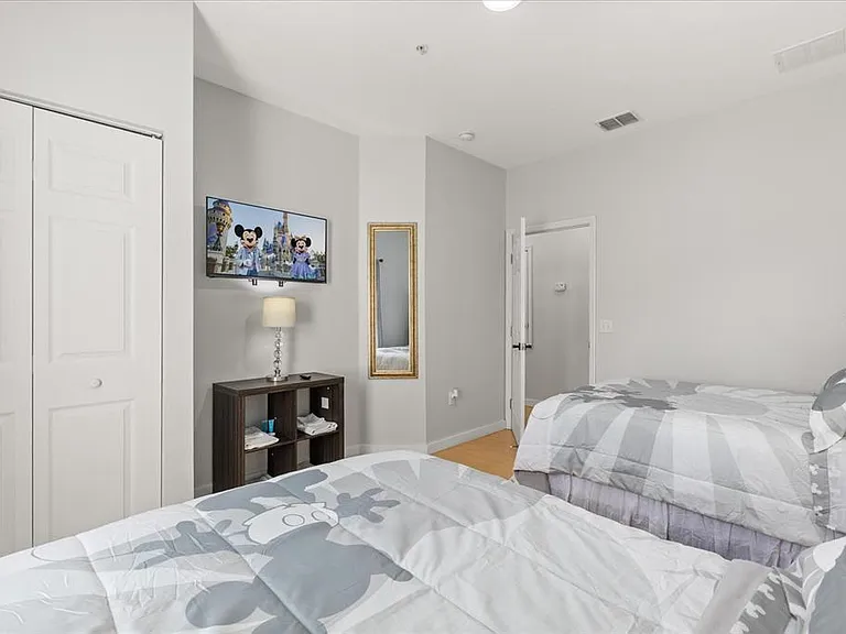 5356 Diplomat Ct #107 — Photo 39