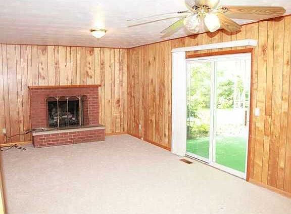 2nd image of 611 Winthrop Dr