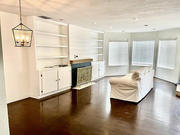 3rd image of 315 N Winnipeg Pl Unit H
