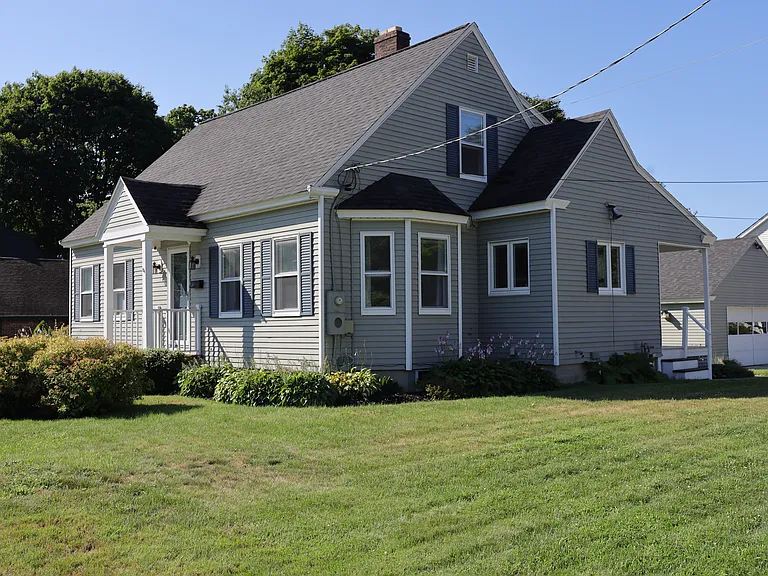24 Pine Hill Ave #2 — Photo 5