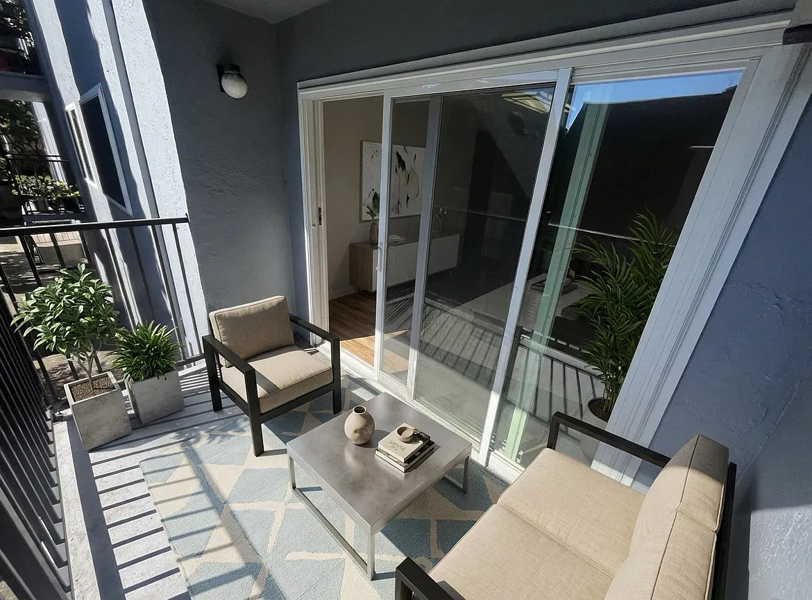 2 bed, 1011 sqft, $3,295 — Photo 3