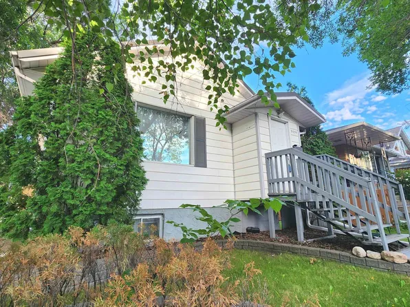 9359 92nd St NW, Edmonton, AB T6C 3R8