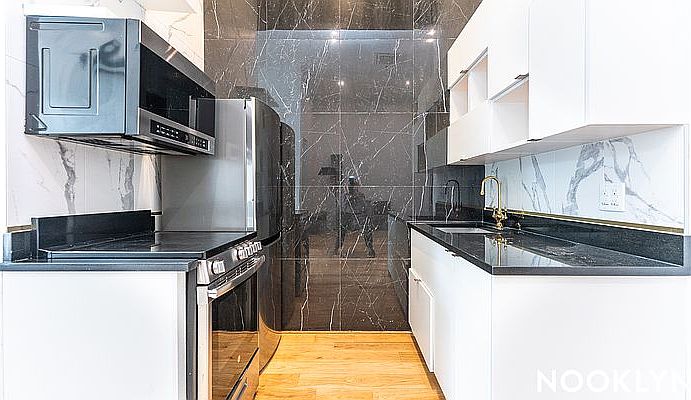 1st image of 739 Park Ave Unit 3L