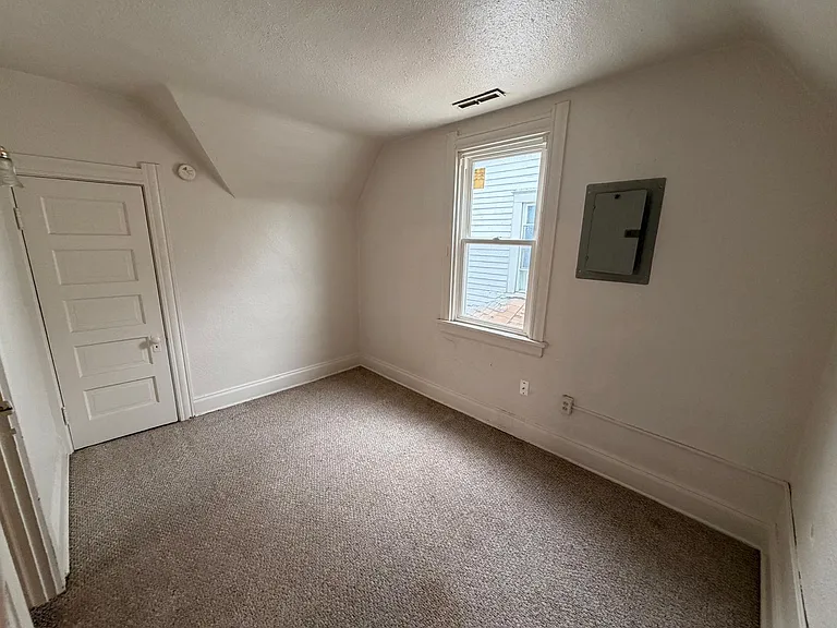 240 Dexter St #2 — Photo 4