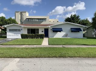 8275 SW 41st St, Miami, FL 33155