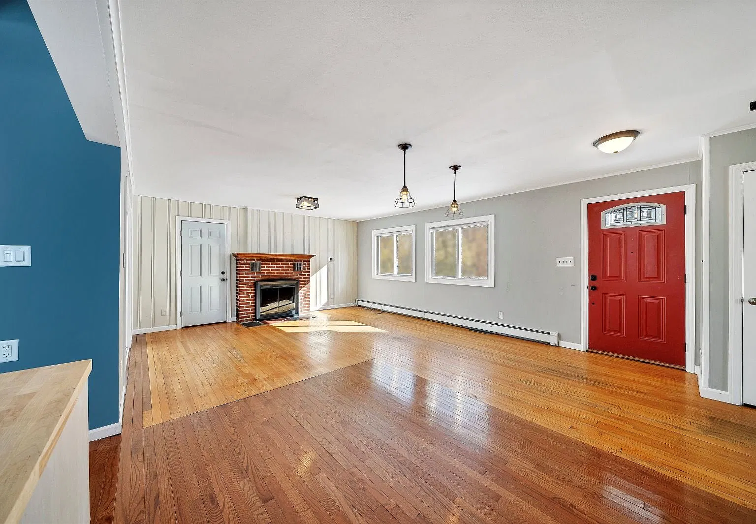 2 bed, 904 sqft, $2,500 — Photo 4