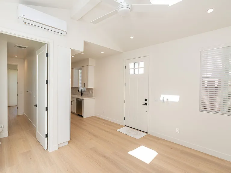 713 Oak Burl Ln — Photo 5